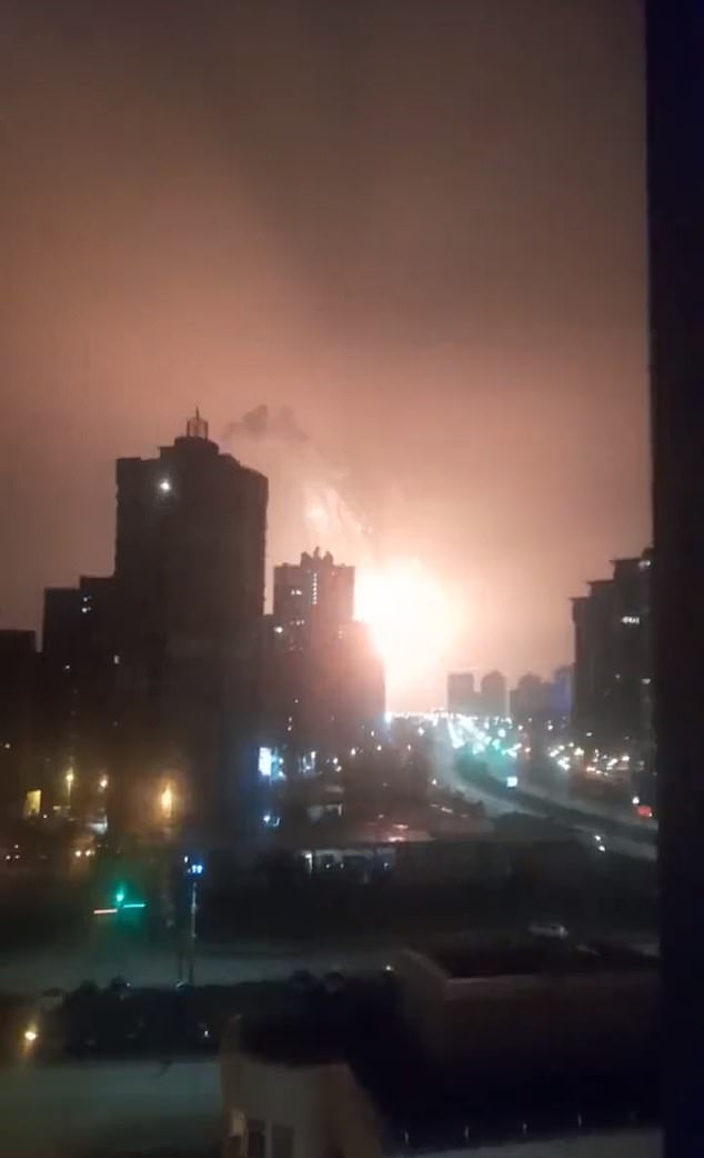 Explosions were observed in Kiev in the early hours of Friday, with the bombing starting around 4 am