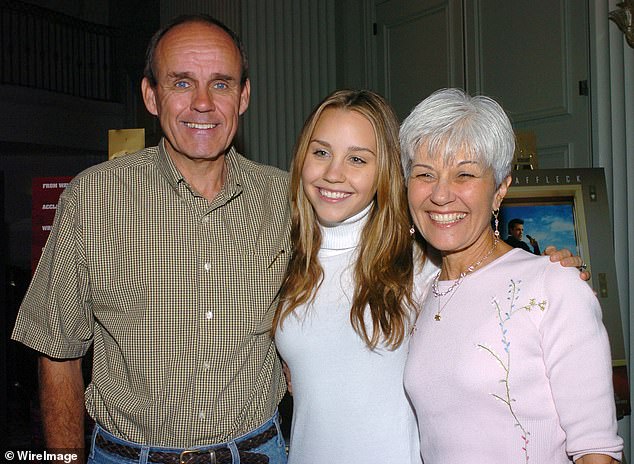 History: After a mental breakdown in 2013, Bynes' mother, Lynn Bynes (right), acted as a conservative over her daughter.