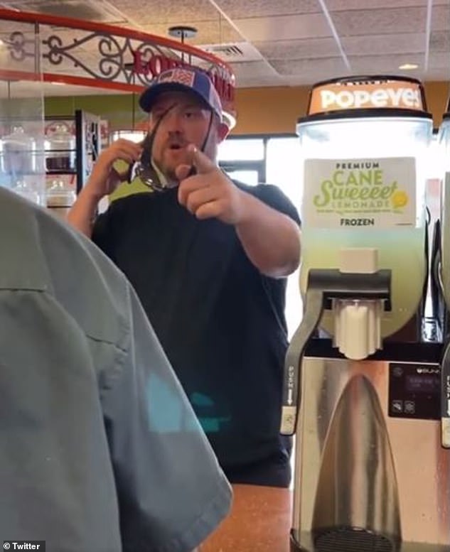 White Florida Man Who Called Black Popeye's Worker 'n*****' And ...