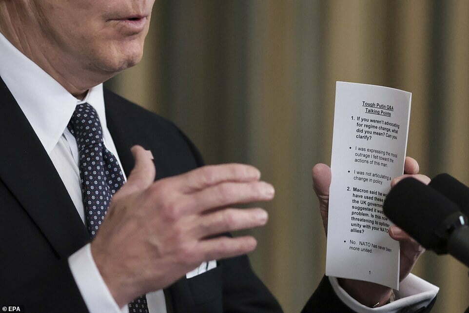 Biden caught using cheat sheet as Rand Paul claims cue