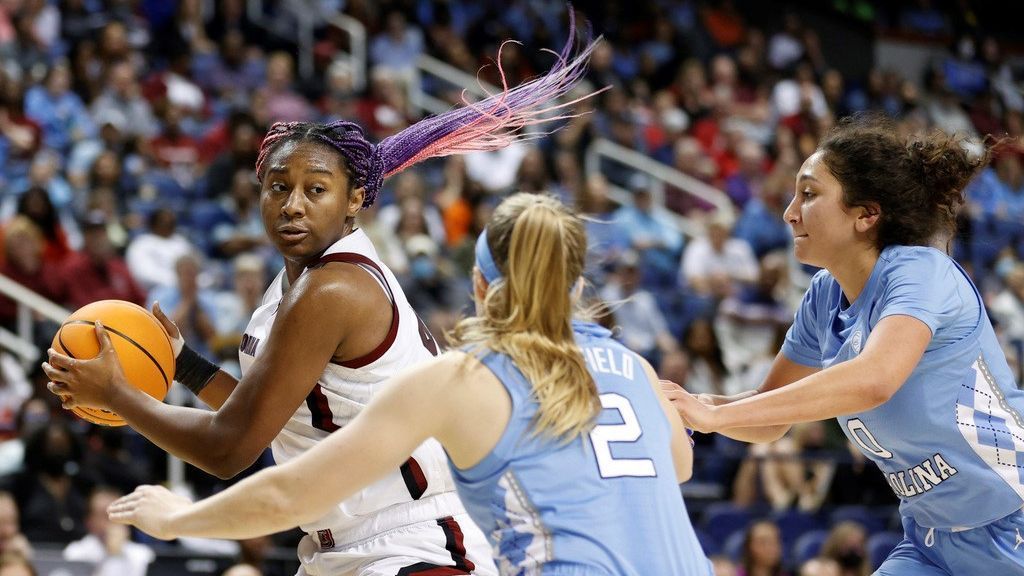 South Carolina Star Aaliyah Boston Dominates With 28 Points, 22 Boards ...