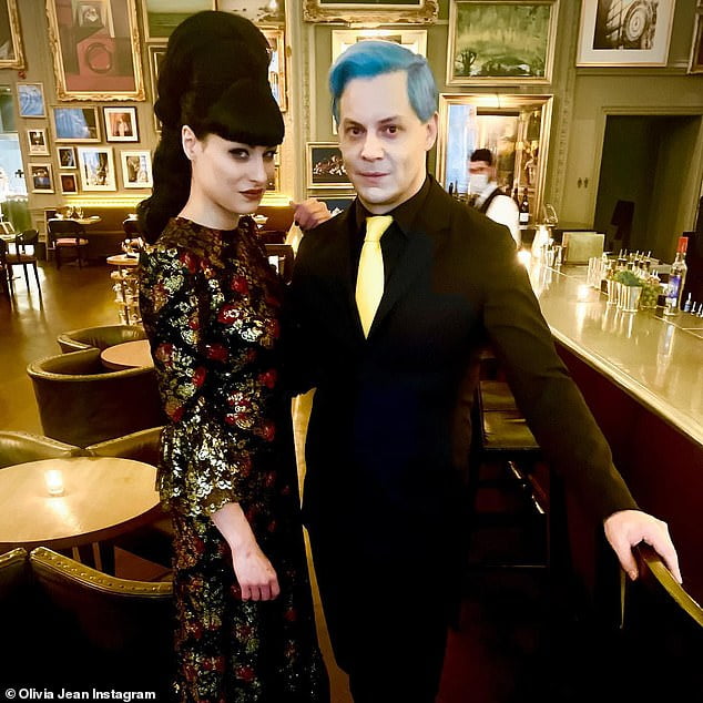 Jack White MARRIES his girlfriend Olivia Jean just minutes after