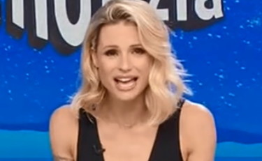 Strip The News, Michelle Hunziker And The Double Cut: It All Slips Out ...