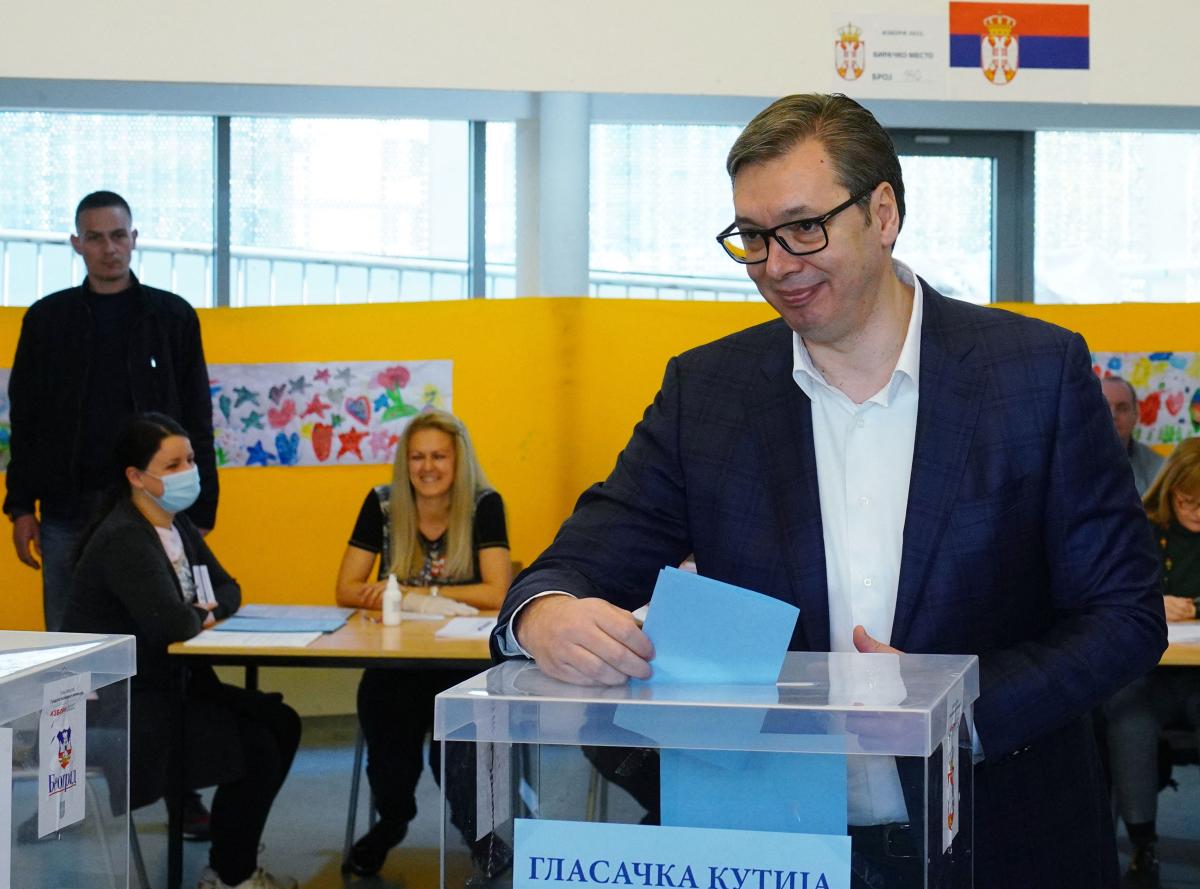 Super Election Day in Serbia Vucic before another victory