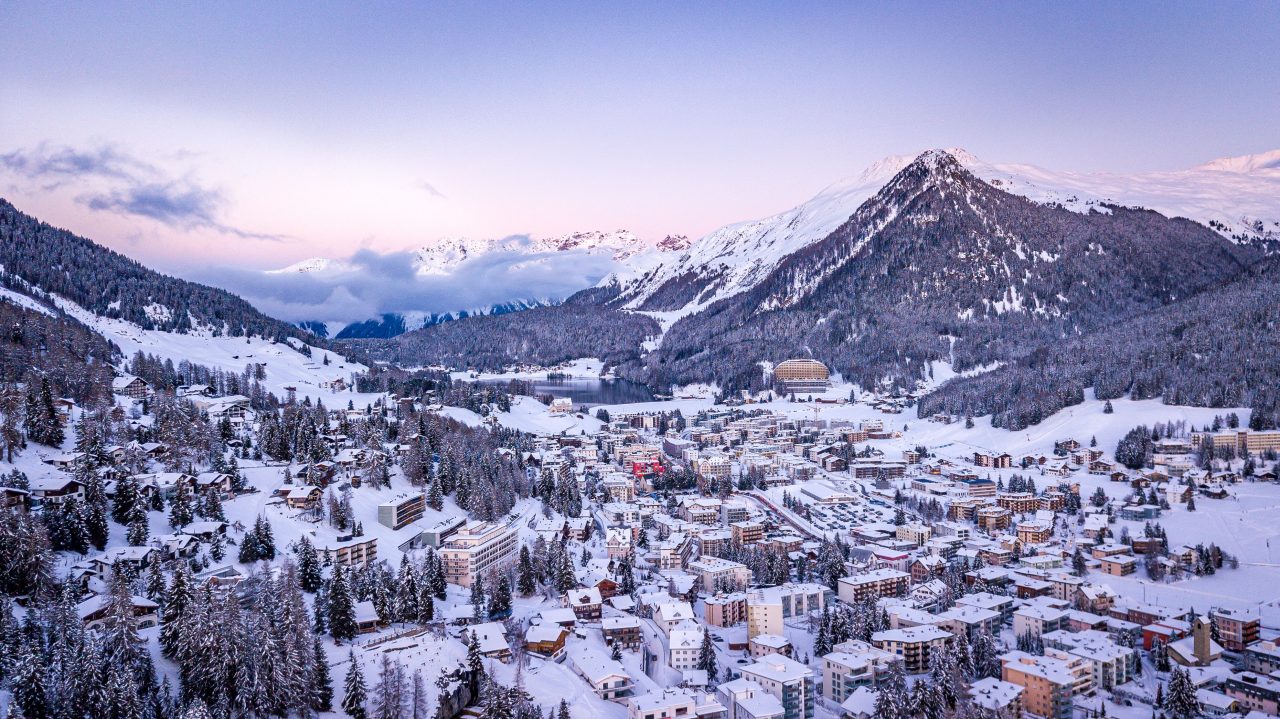 The Solitude of the Rulers Meloni government snubs Davos