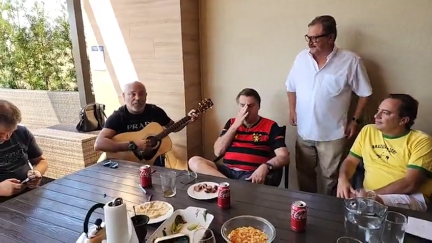 Bolsonaro cries live with Pedro Guimaraes and his compatriot Rick