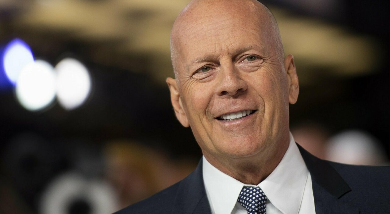 Bruce Willis The Disease Frontotemporal Dementia Diagnosed The family There