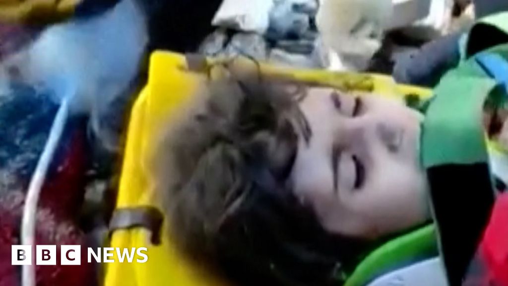 Earthquake in Turkey Young girl rescued under rubble after 178