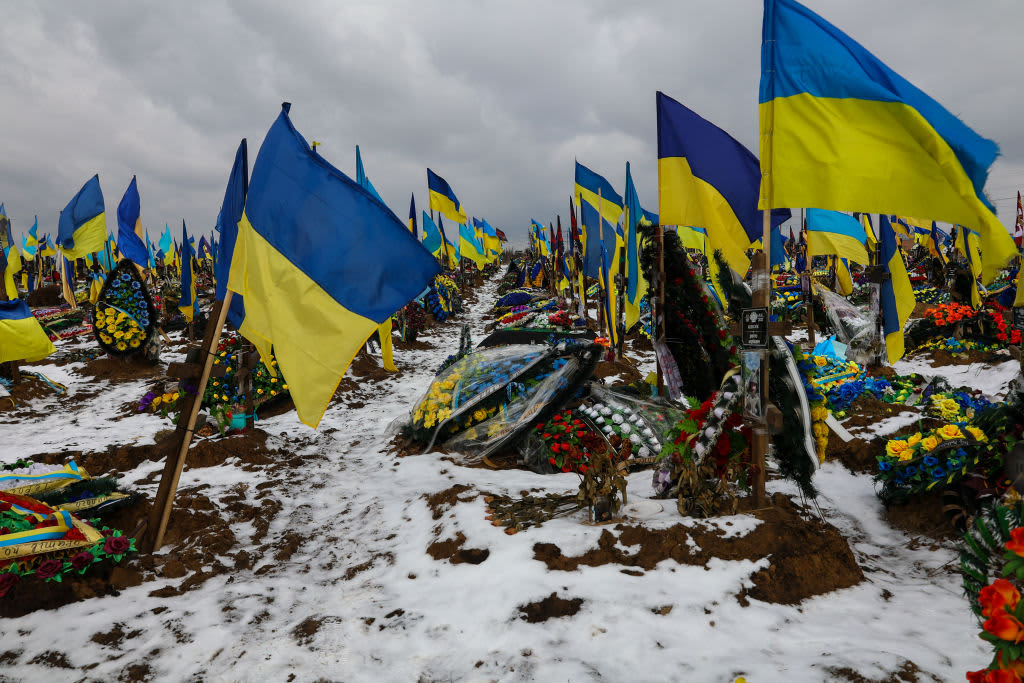 Live updates on the war in Ukraine Ukraine marks a