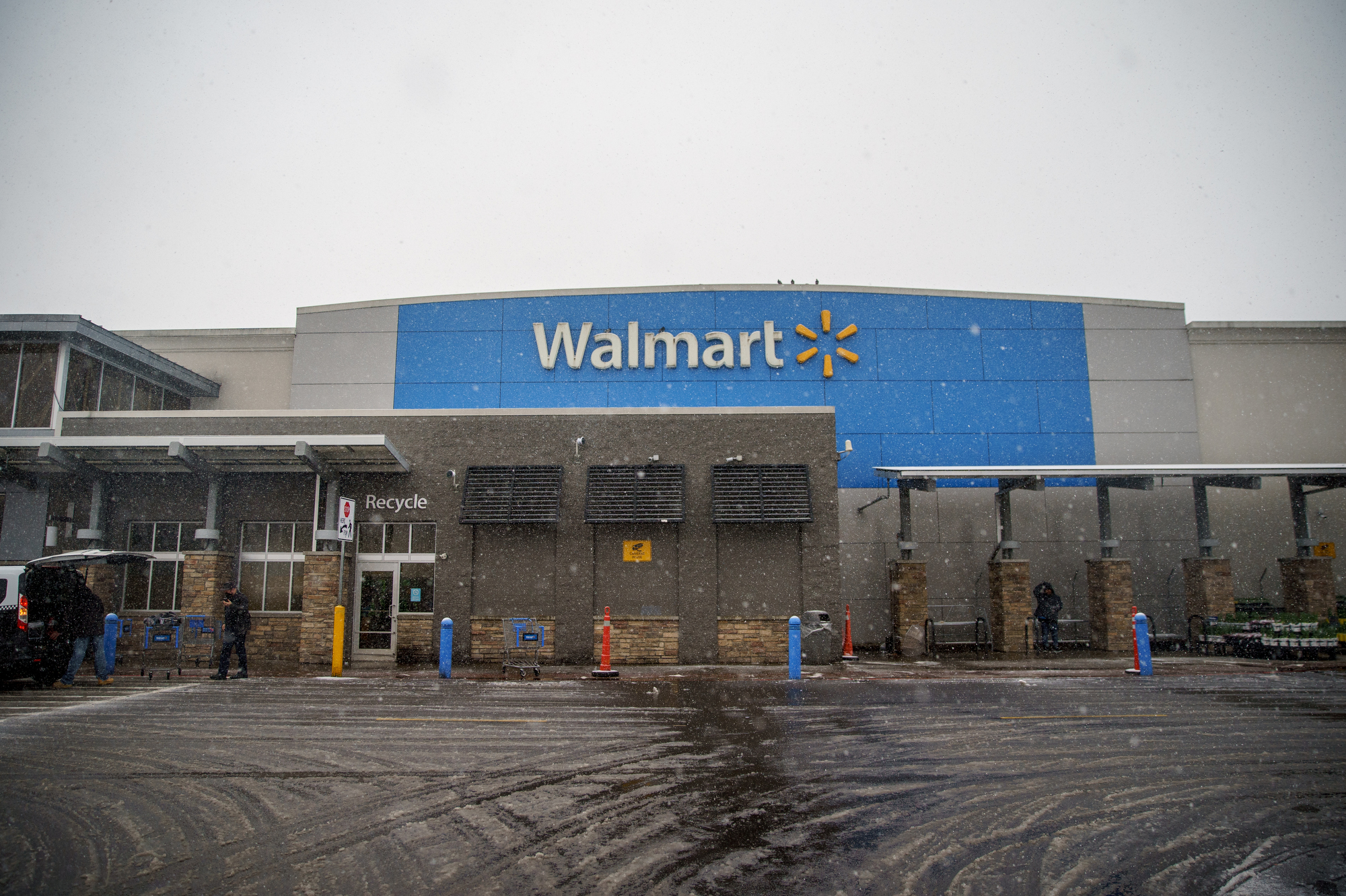 Portland Walmart Closures Draw Nationwide Attention Greg Abbott Governor of