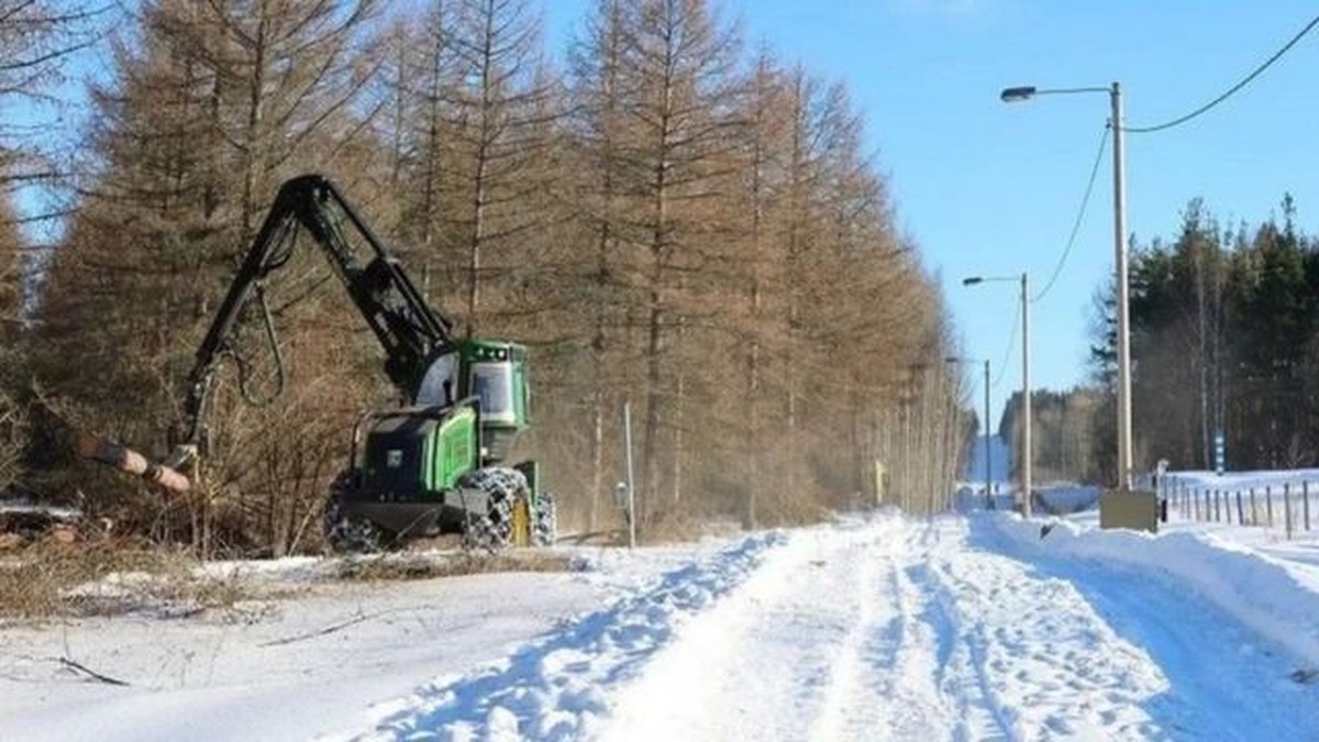 Ukraine War Finland begins construction of border wall with Russia