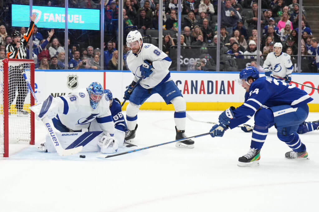 LeBrun Maple Leafs or Lightning Rival coaches executives break up