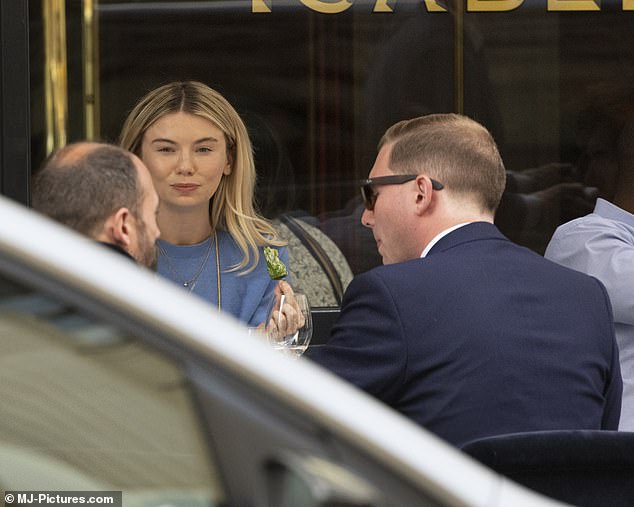 Yummy: Toff and her friends enjoyed lunch outdoors in London