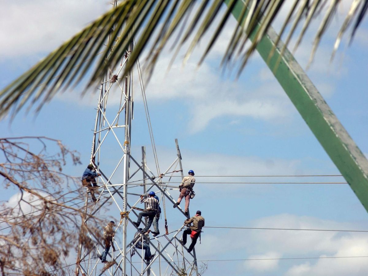 1687555702 Power Outages in the Middle of a Heat Wave Outages