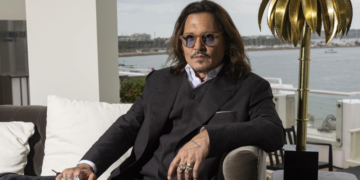 Johnny Depp this ridiculous salary granted to him compared to