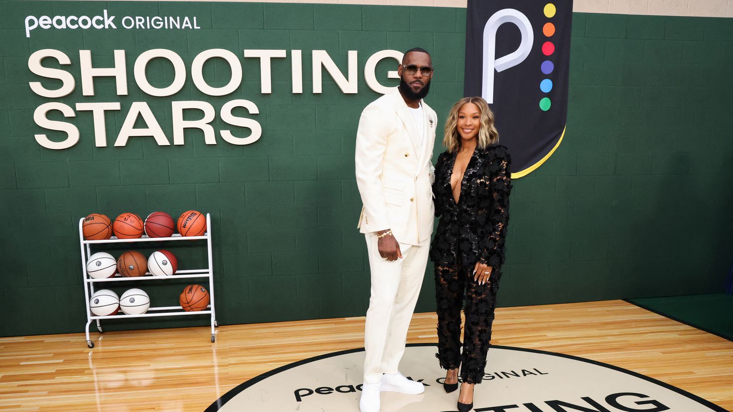 The Sweet Moment Between LeBron James And His Wife Savannah At The ...