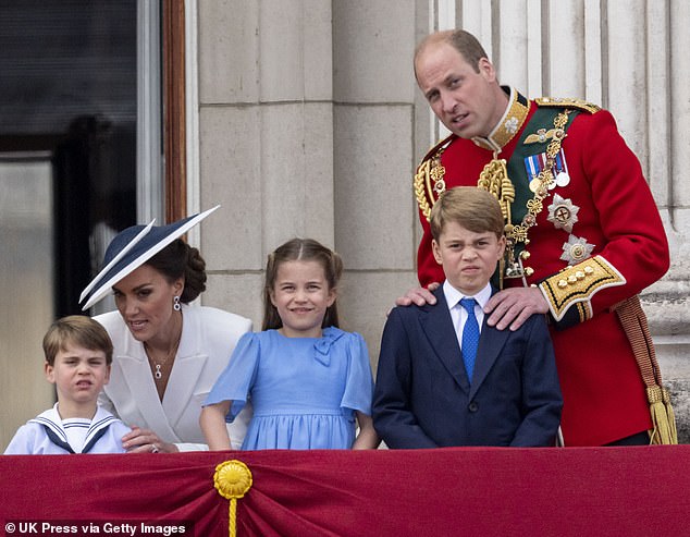 Prince William appears to repeat his own mother's gesture in June 2022