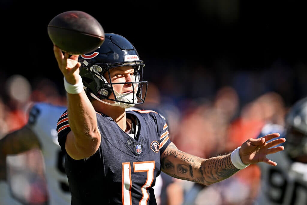 Scout's Film Review Of Tyson Bagent's First Bears Start: "Lots Of ...