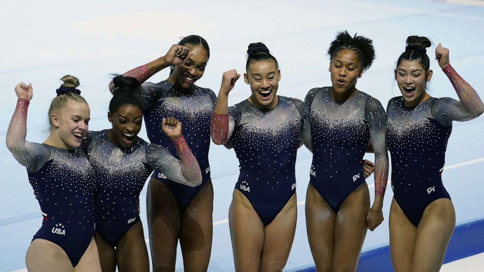 Simone Biles leads Team USA to historic seventh consecutive World