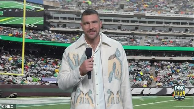 Taylor Swifts boyfriend Travis Kelce makes a surprise appearance on