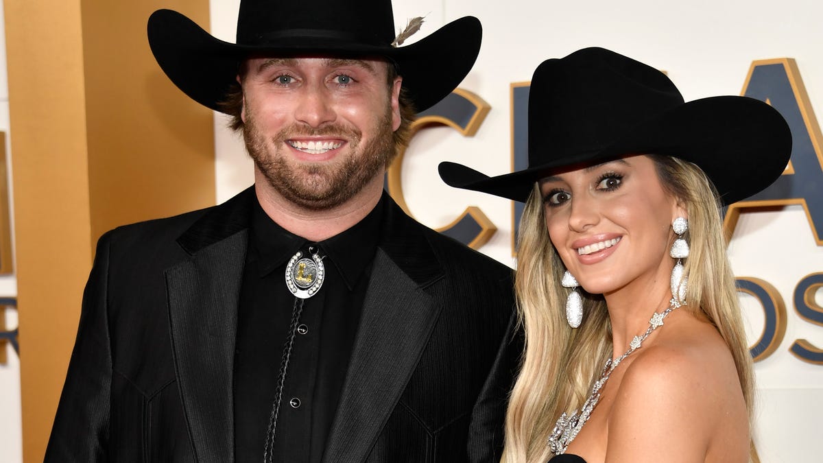 2023 CMA Awards Winners List: Lainey Wilson, Luke Combs And More - The ...