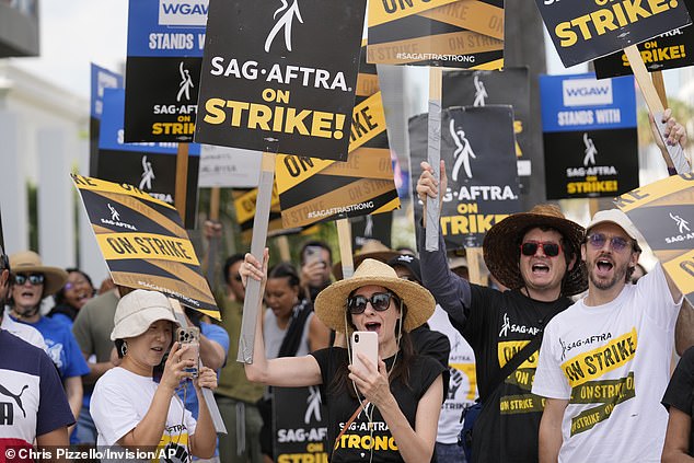 Actors strike ends Studios reach tentative agreement with SAG AFTRA after