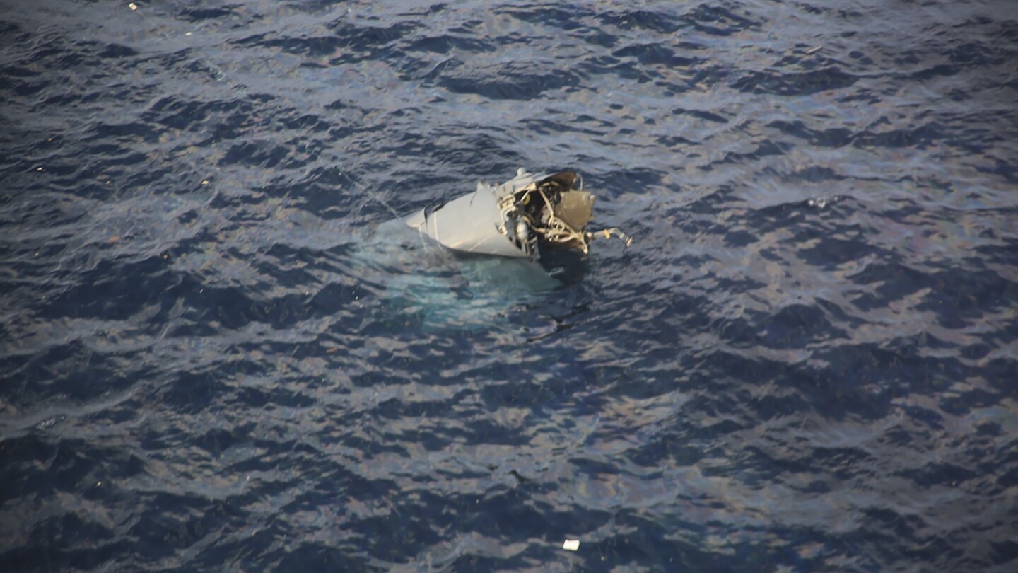 One dead when a US Osprey plane carrying six passengers