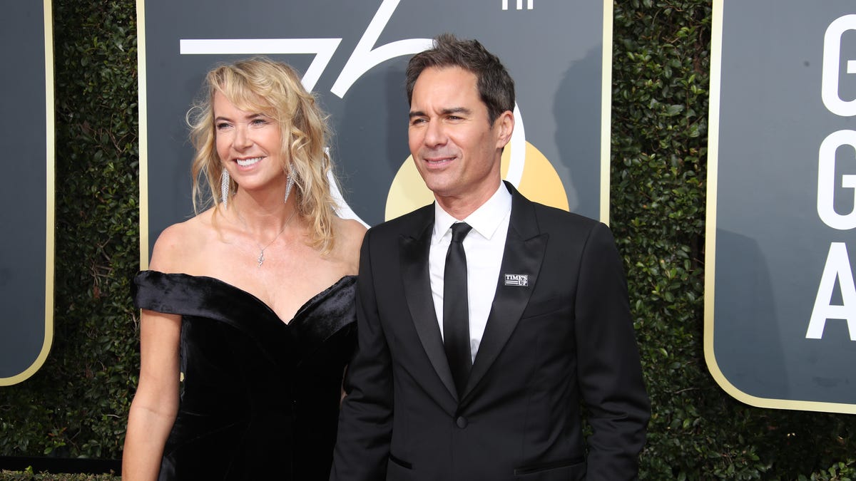 Will And Grace Star Eric Mccormack And Janet Holden File For Divorce S Chronicles 