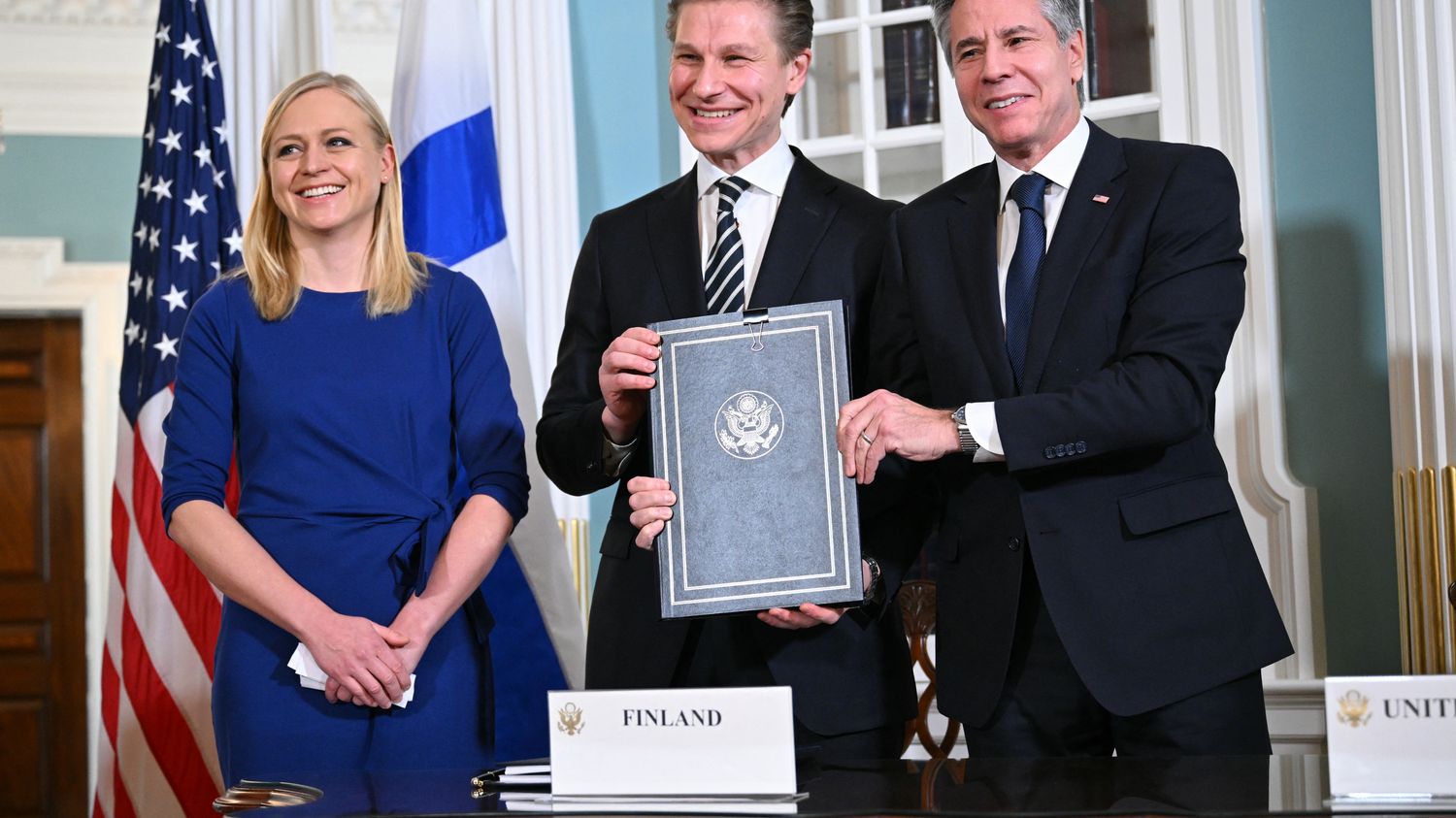 1702943784 War in Ukraine Finland strengthens military ties with Washington after