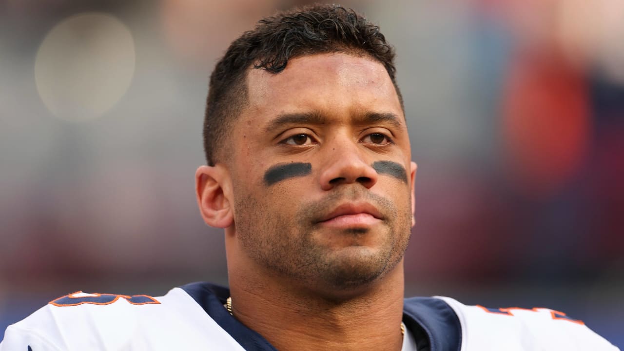 Examines The Factors That Led To The Broncos Benching Russell Wilson ...