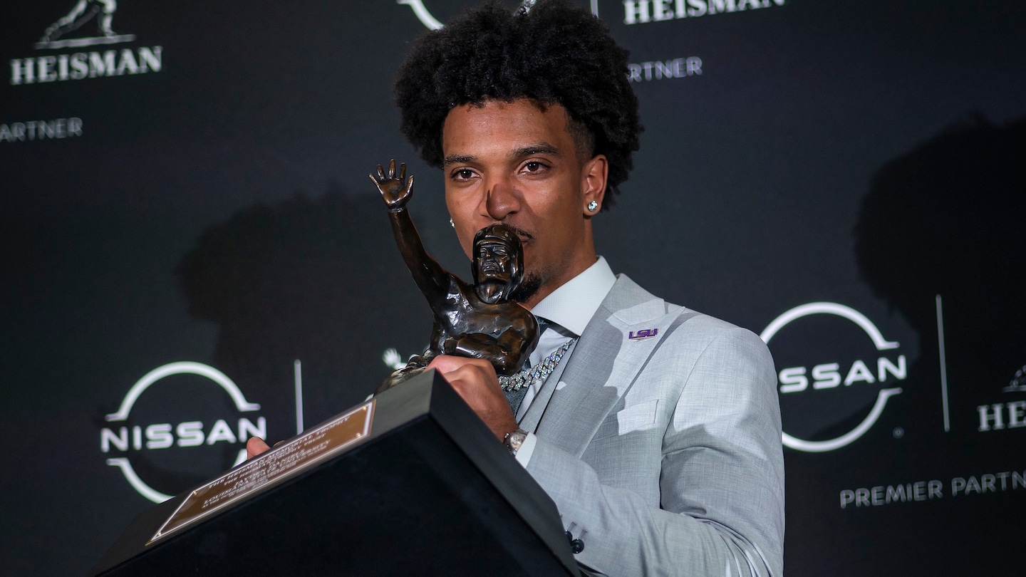 LSU quarterback Jayden Daniels wins Heisman Trophy – The Washington.jpgw1440