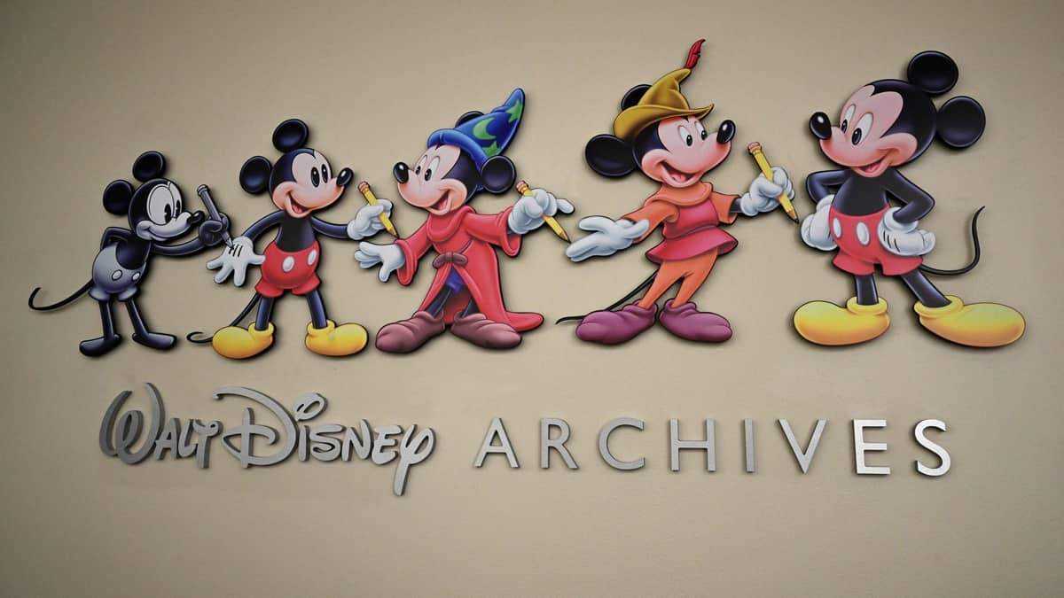 Mickey enters the public domain in January Disney on guard