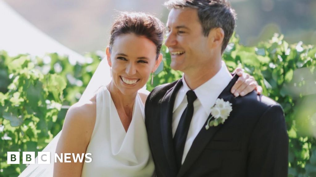 Jacinda Ardern Marries Partner Clarke Gayford In Private Ceremony BBC   Jacinda Ardern Marries Partner Clarke Gayford In Private Ceremony 