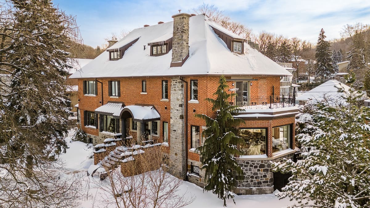 1707014313 An Outremont mansion sold for 2 million less