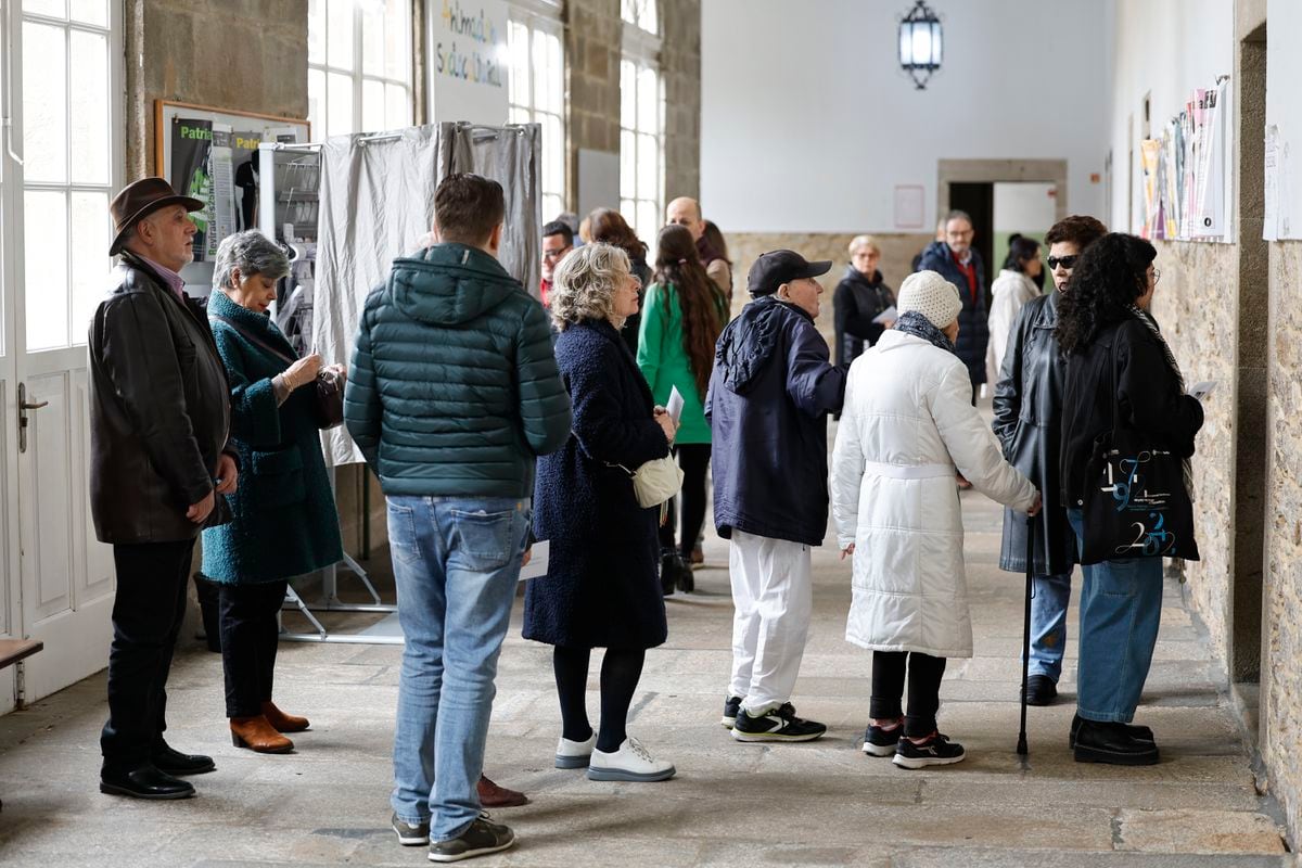 1708267560 Elections in Galicia 18 F live Midday voter turnout drops