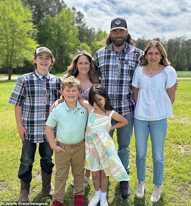 The burglary attempt comes at a pretty tumultuous time for Evans and her family, as her husband David Eason is reportedly planning to file for divorce