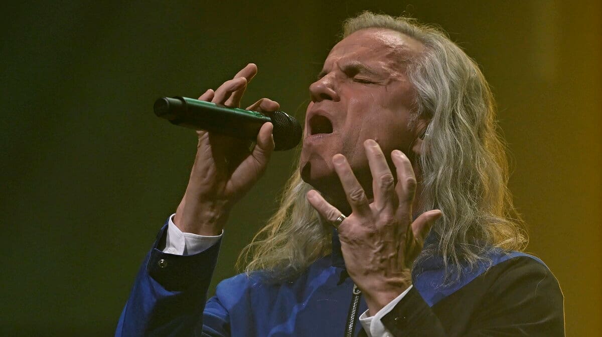 Bruno Pelletier at the Capitole de Quebec a divine voice