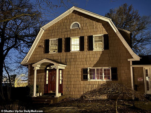 New York squatter house standoff Family hires a security guard