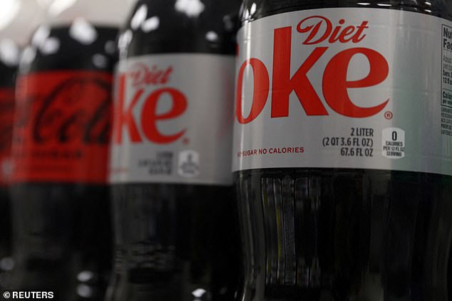 Study warns Drinking seven cans of Diet Coke per week